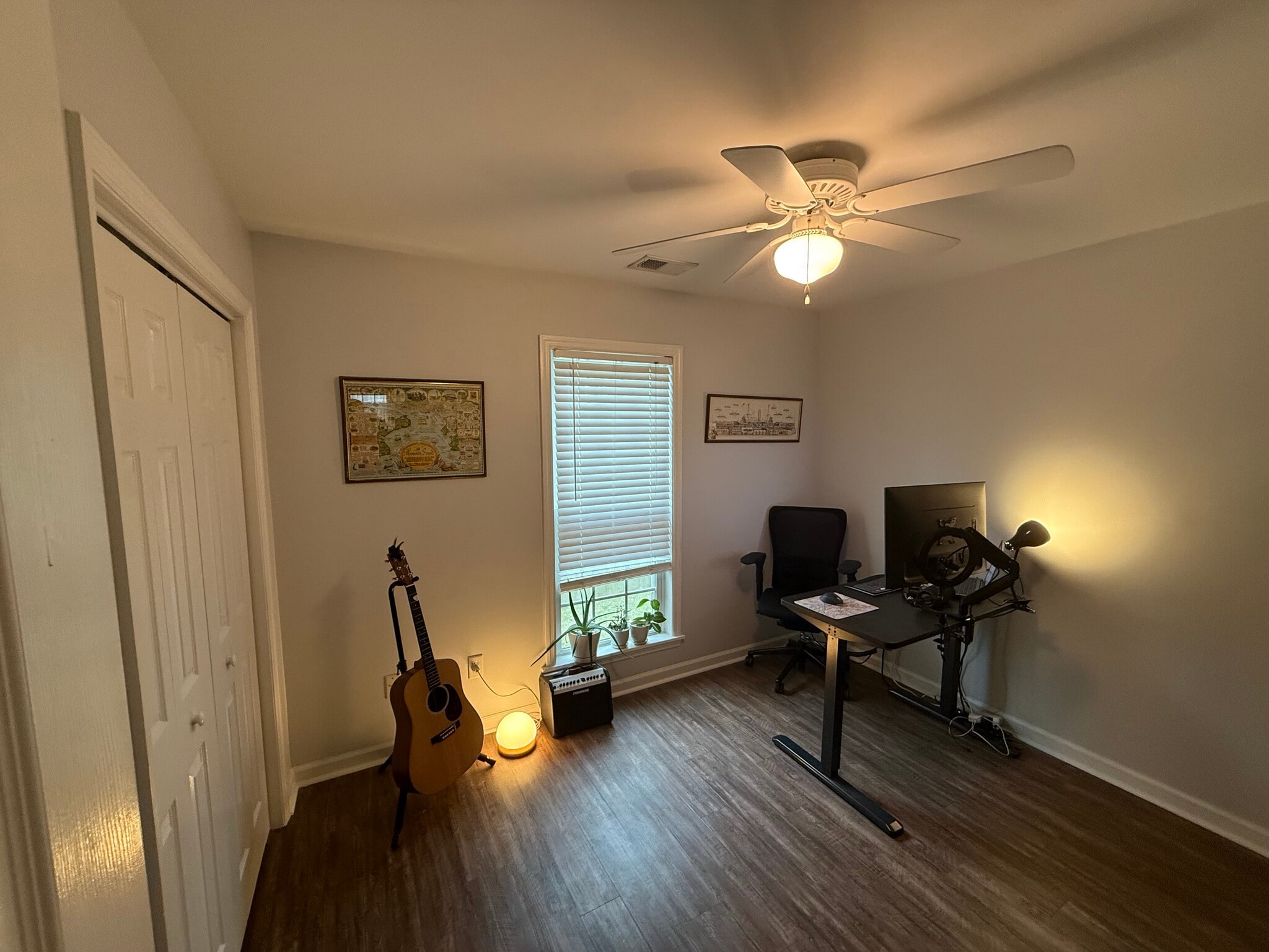 Building Photo - 208 Tanglewood Ave