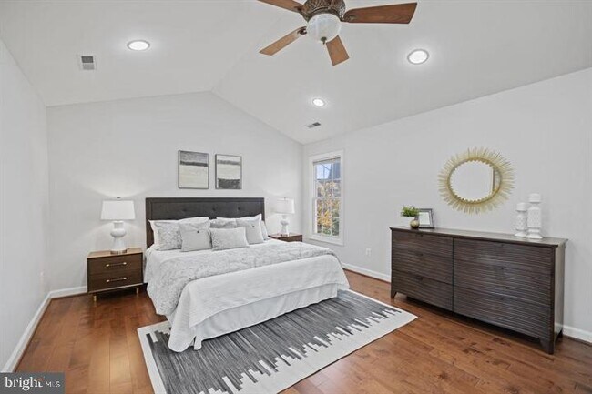 Building Photo - 18953 Longhouse Pl