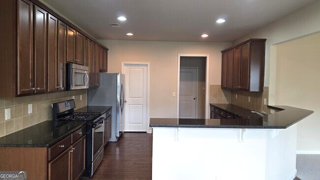 Building Photo - 5240 Brierstone Dr