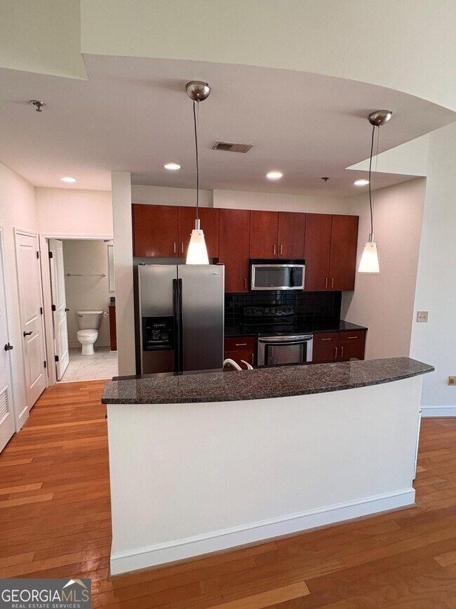 Building Photo - 44 Peachtree Pl NE