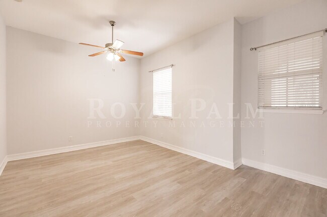 Building Photo - 12060 Lucca St