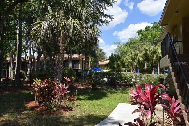 Building Photo - 120 Hibiscus Woods Ct