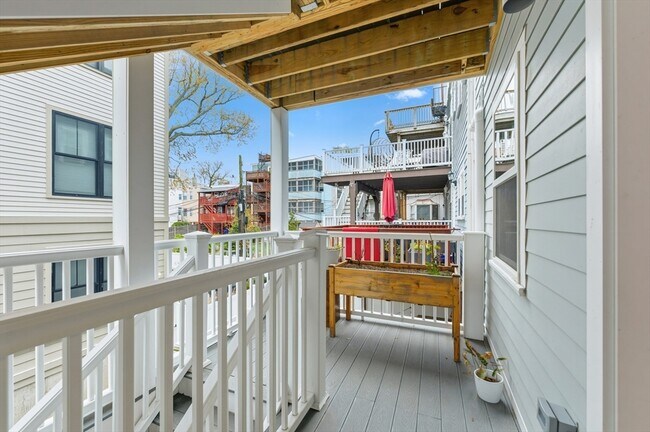 Building Photo - 64 O St