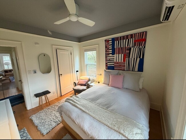 Building Photo - Beacon Hill Home