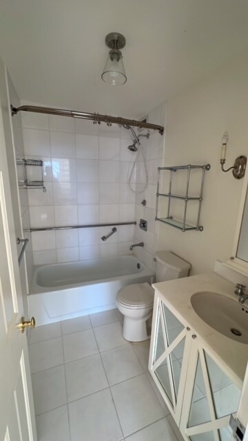 Building Photo - 1516 N State Pky