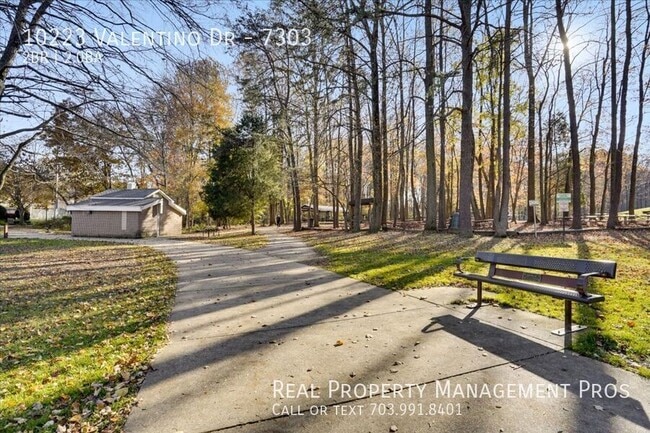 Building Photo - 10223 Valentino Dr