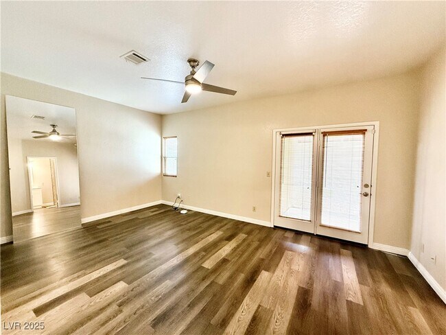 Building Photo - 1502 Cliff Branch Dr