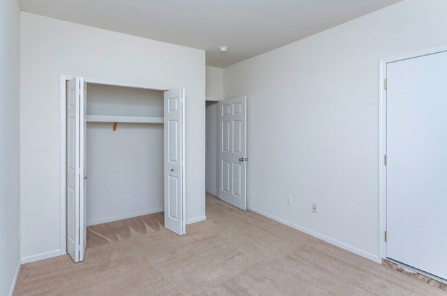 Building Photo - Towne Center Flats - 14070 Webster Dr.