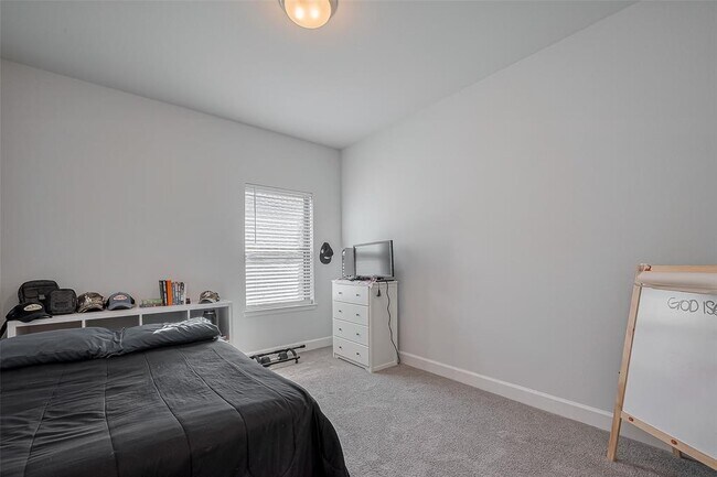 Building Photo - 11430 Bush Clover Dr