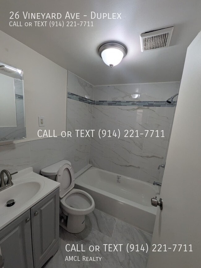 Building Photo - 26 Vineyard Ave