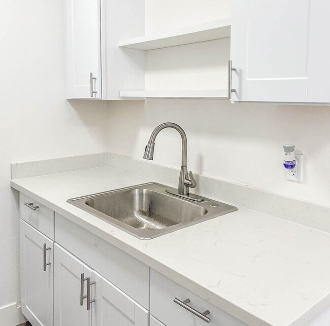 Interior Photo - 5478 Carlson Dr