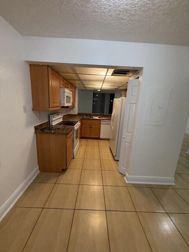 Building Photo - 8740 NW 40th St