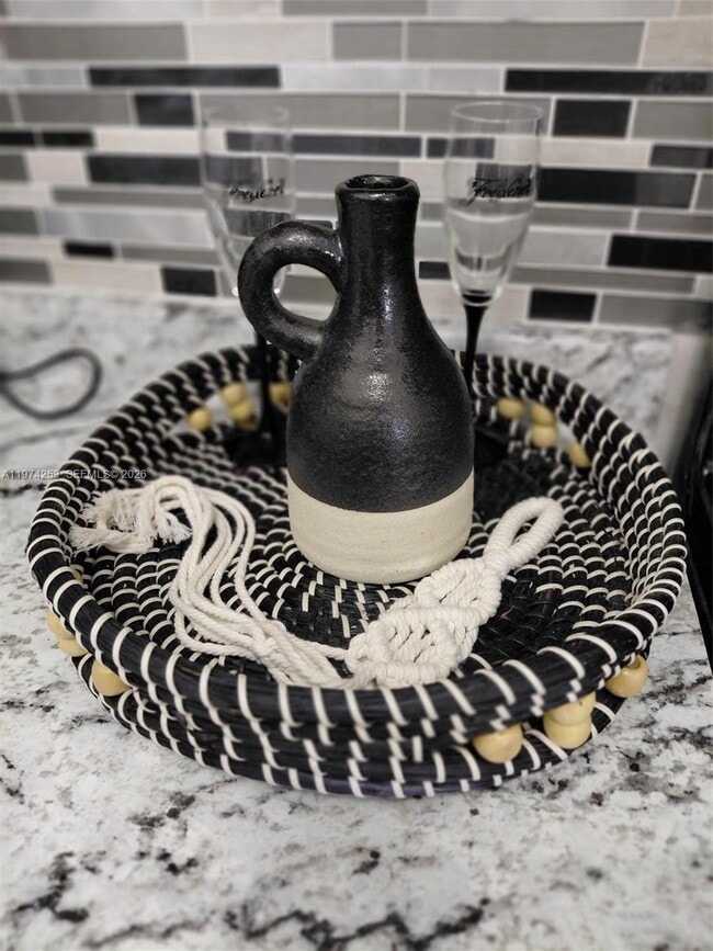 Building Photo - 1431 SW 24th Ct