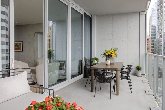 Building Photo - 60 E Randolph St