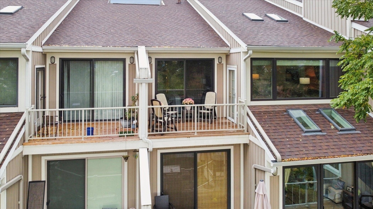 Building Photo - 205 Wayne St