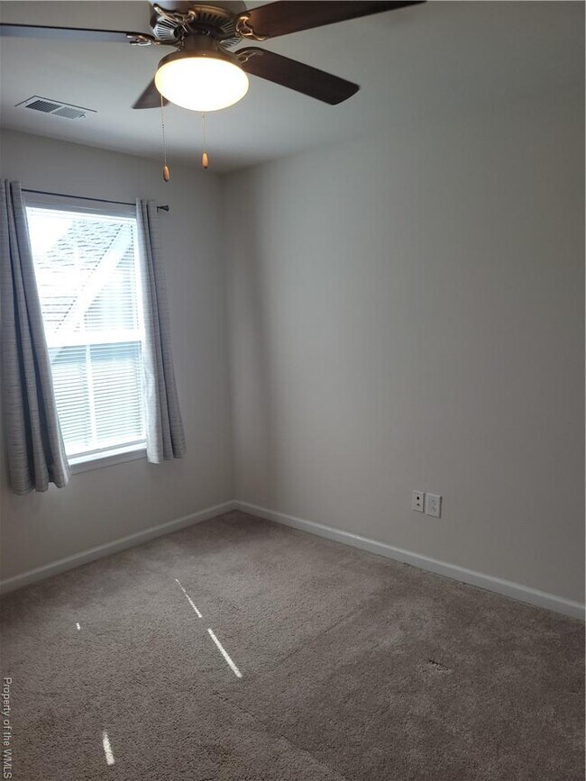 Building Photo - 3419 Foxglove Dr