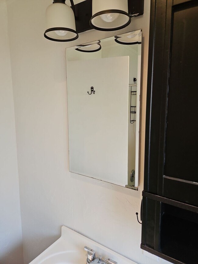 Building Photo - North Bend 3 bed/2 ba with stunning views!