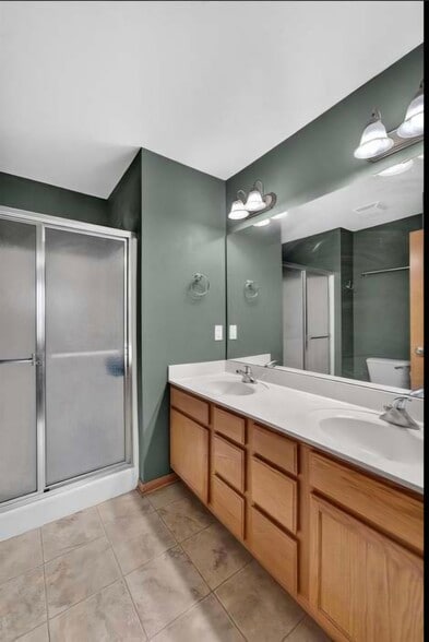 Building Photo - 707 Cricket Ln