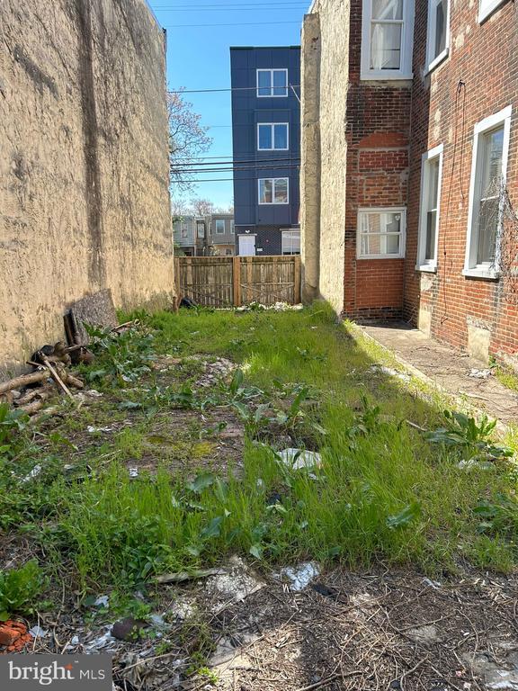 Building Photo - 2225 N 17th St
