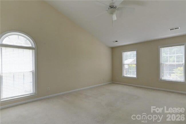 Building Photo - 10496 Gunnison Ln