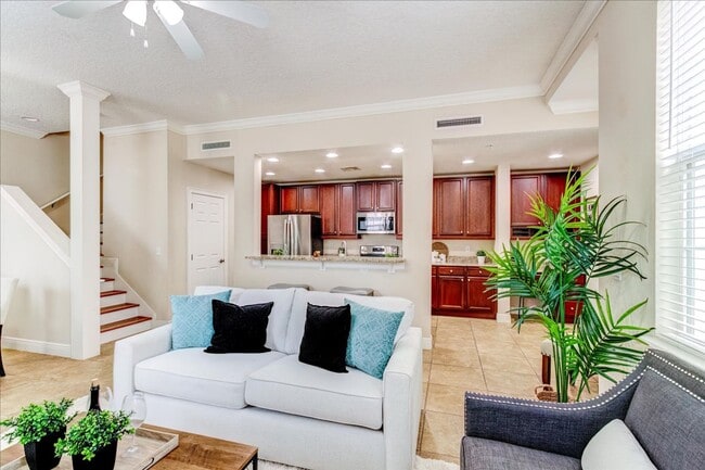 Building Photo - Prime Downtown Baldwin Park 3 BR Townhome for Rent – Unbeatable Location!