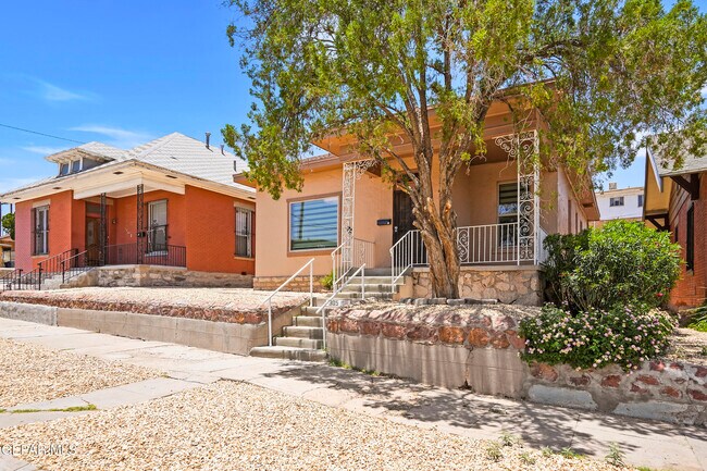 Building Photo - 305 E River Ave
