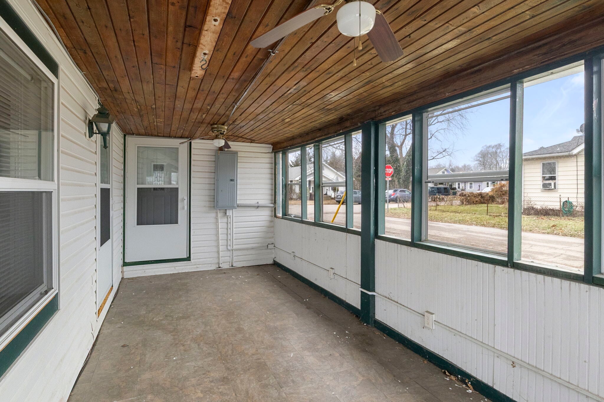 Building Photo - 1450 W 14th St