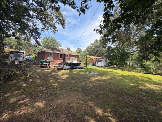 Building Photo - Charming 2 Bedroom Home with Spacious Yard in Henrico!