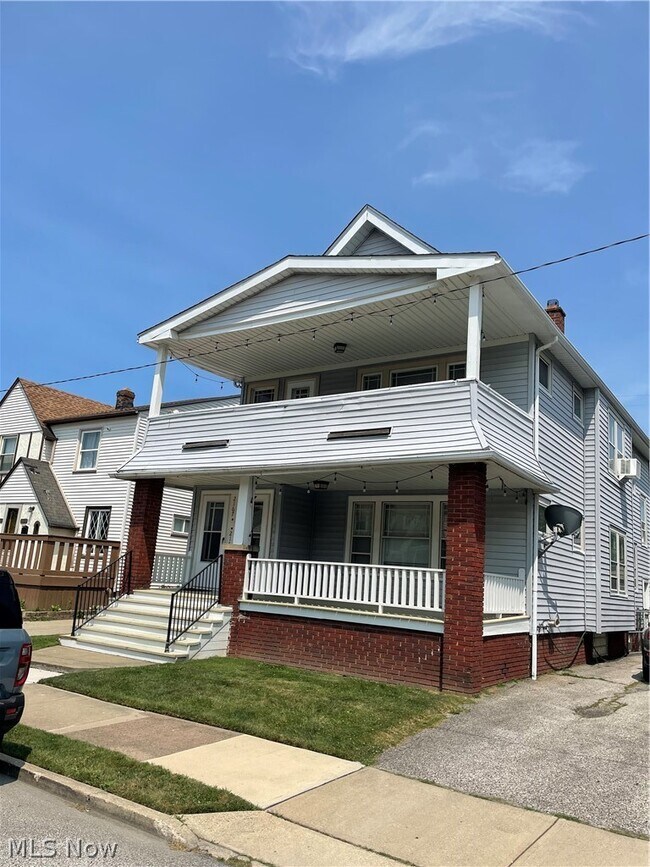 Building Photo - 2169 Olive Ave