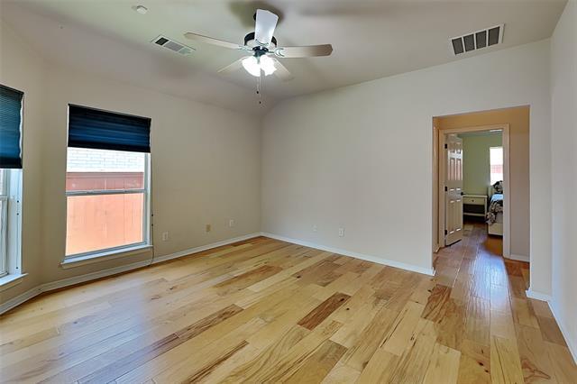 Building Photo - 1716 Alpine Dr