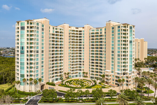 Building Photo - Birghton Beach Condos