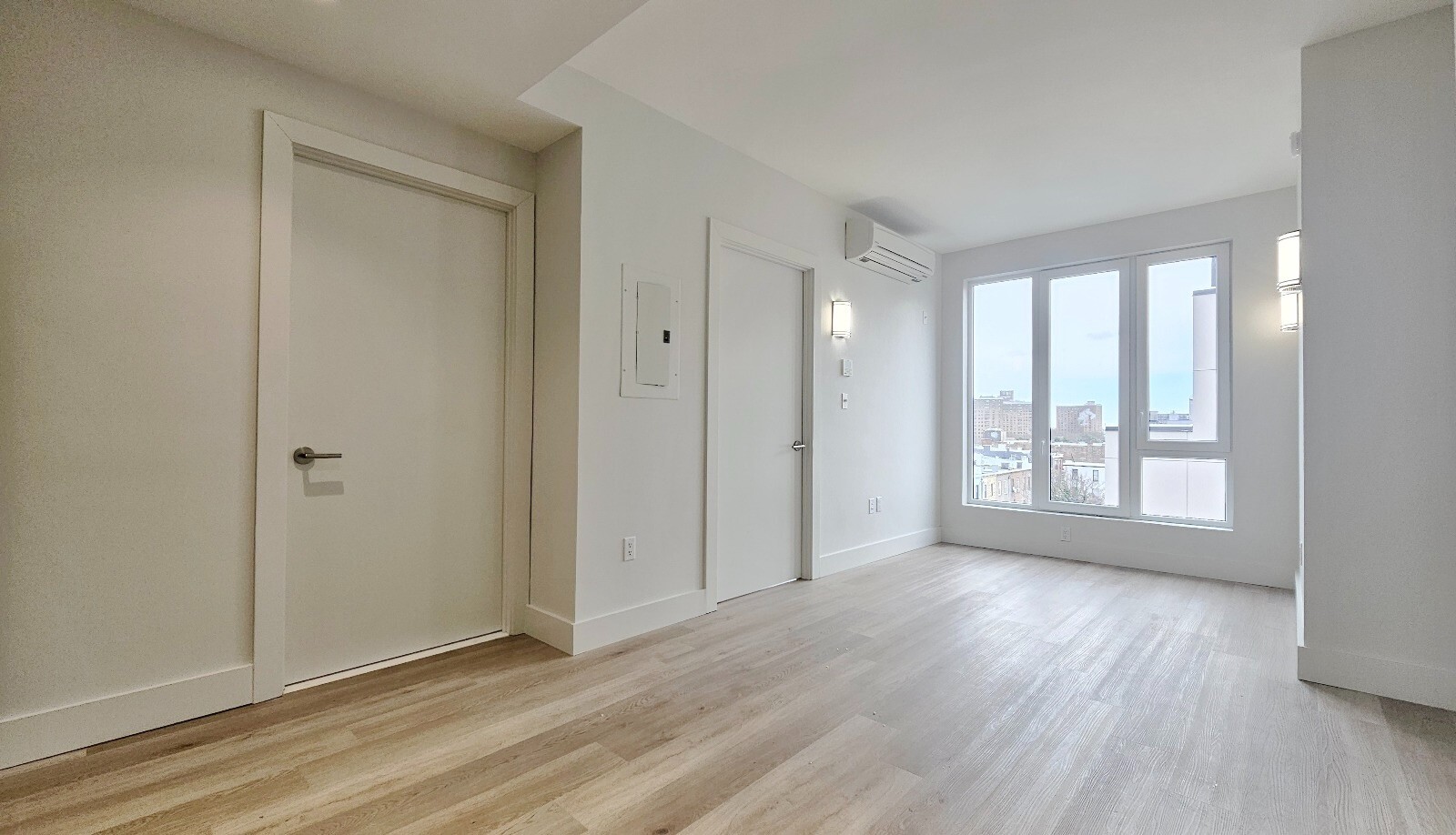 Building Photo - 91 Bruckner Blvd