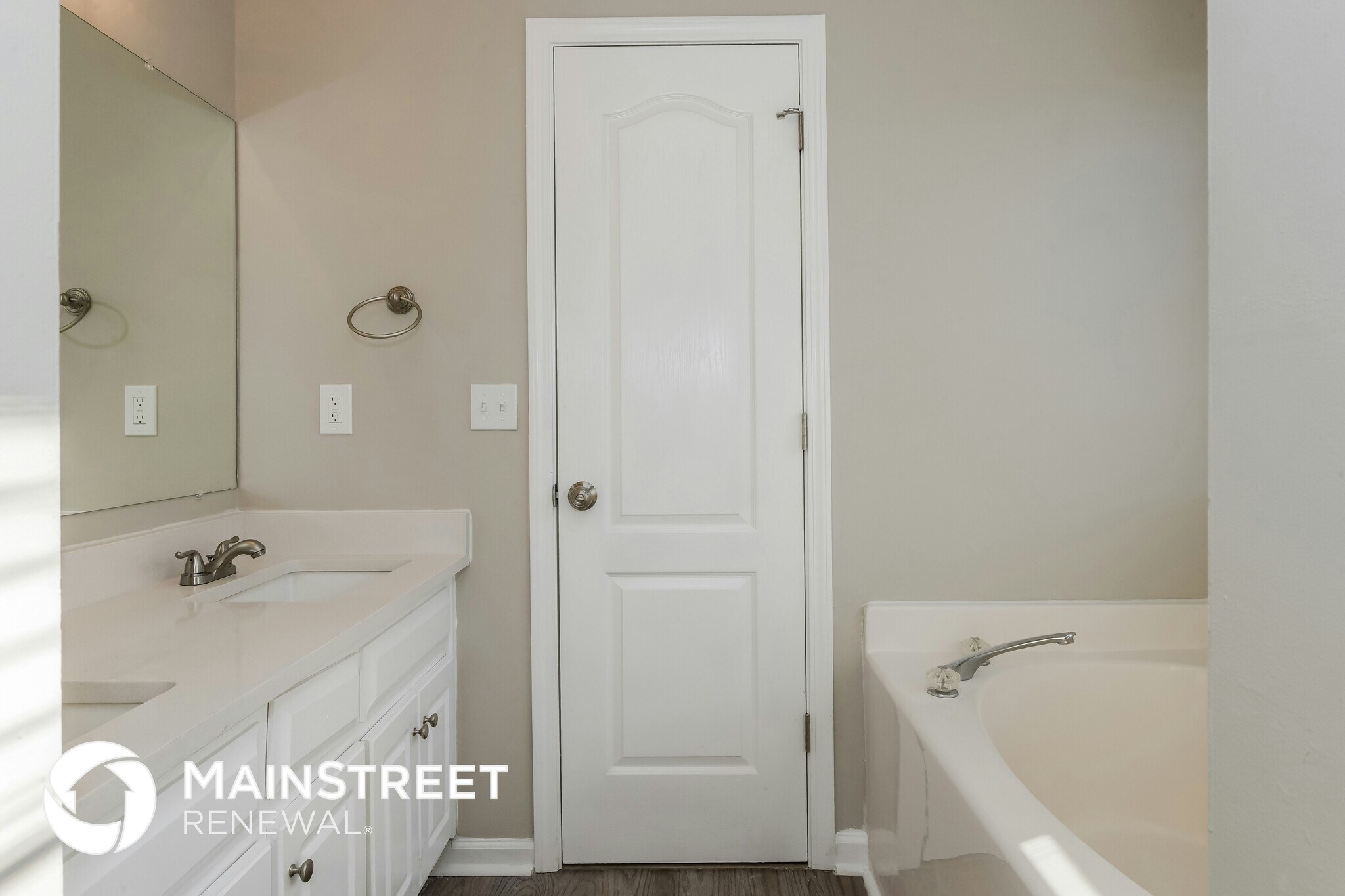 Building Photo - 55 Oakmont Ct