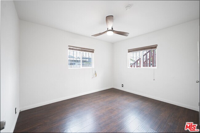 Building Photo - 1530 5th Ave