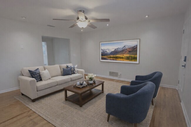 Building Photo - 6910 Corkwood Rd