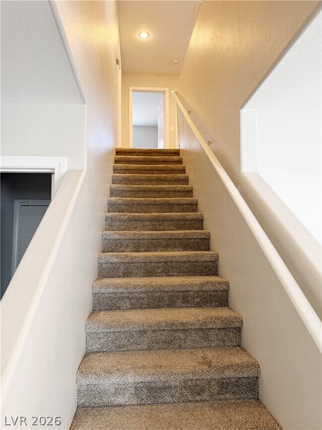 Building Photo - 6241 Prairie Brush Ct