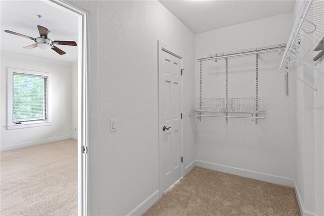 Building Photo - 512 S Glen Ave