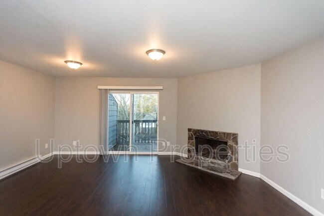 Building Photo - 12225 SW Longhorn Ln