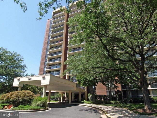 Building Photo - 7401 Westlake Terrace