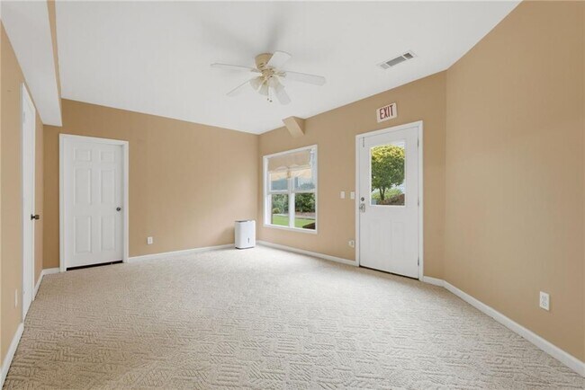 Building Photo - 3561 Carriage Glen Way