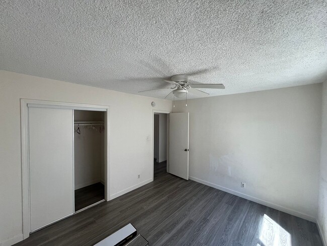 Building Photo - 1335 Lemon St