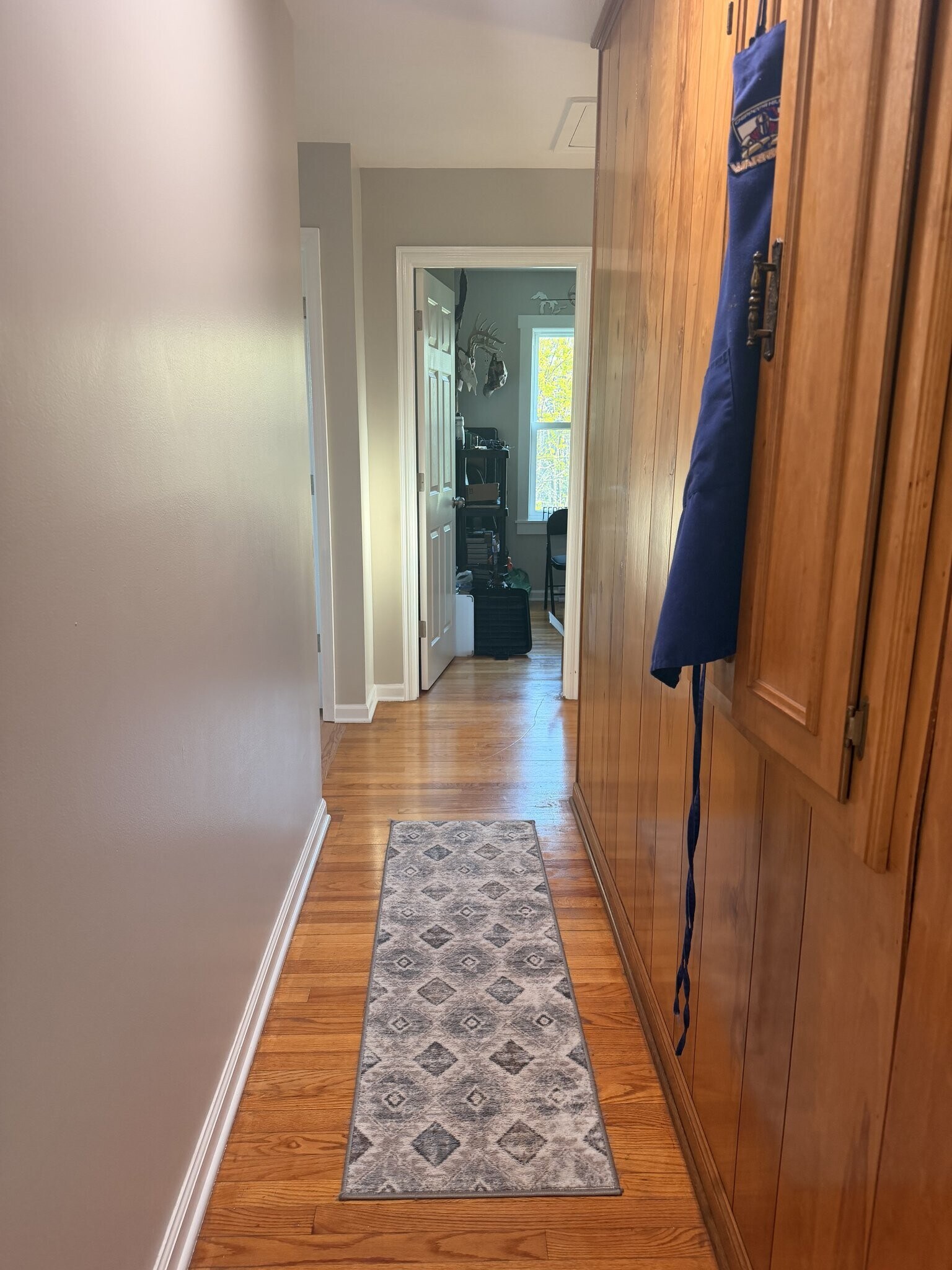 Building Photo - 682 Tower Hill Rd