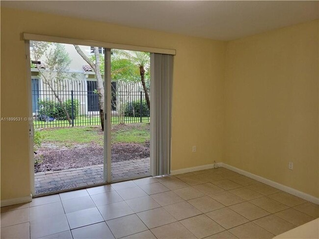 Building Photo - 2707 SW 82nd Ave