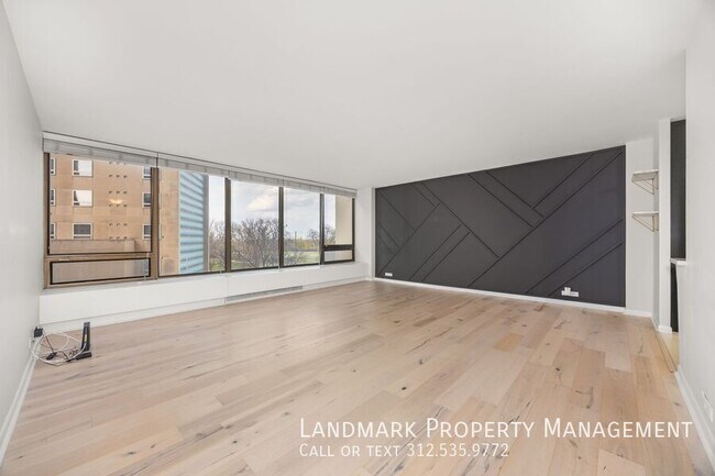 Building Photo - 2800 N Lake Shore Dr