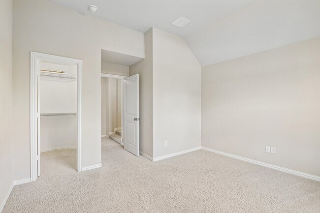 Building Photo - 1828 Houghton Dr