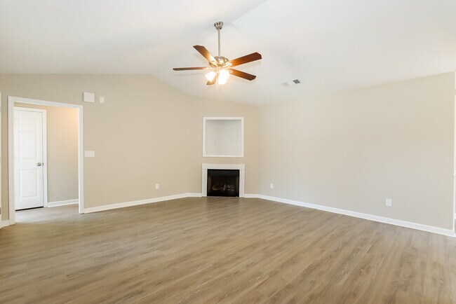 Building Photo - 1060 Navaho Trail