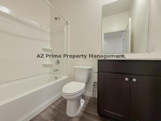 Building Photo - 5815 N 195th Dr