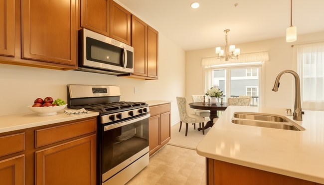Building Photo - Your Dream Woodbury Townhome Awaits | 3 Beds, 2.5 Baths for $2,899!