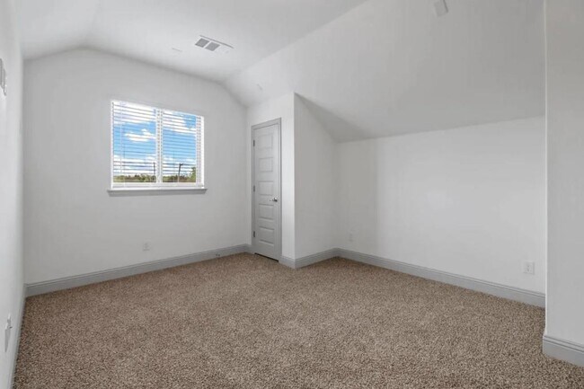 Building Photo - 3224 Mountcross Rd