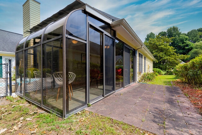 Building Photo - 630 Georgian Hills Dr